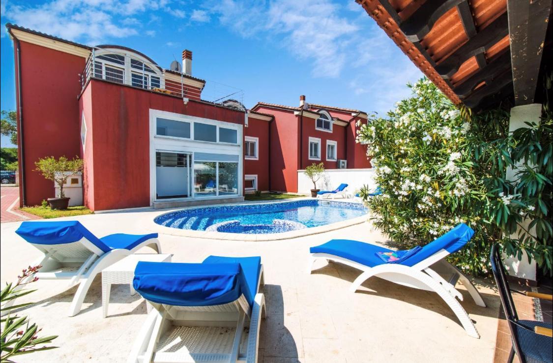 Villa Filip - Private Pool & Gym Pula Exteriér fotografie