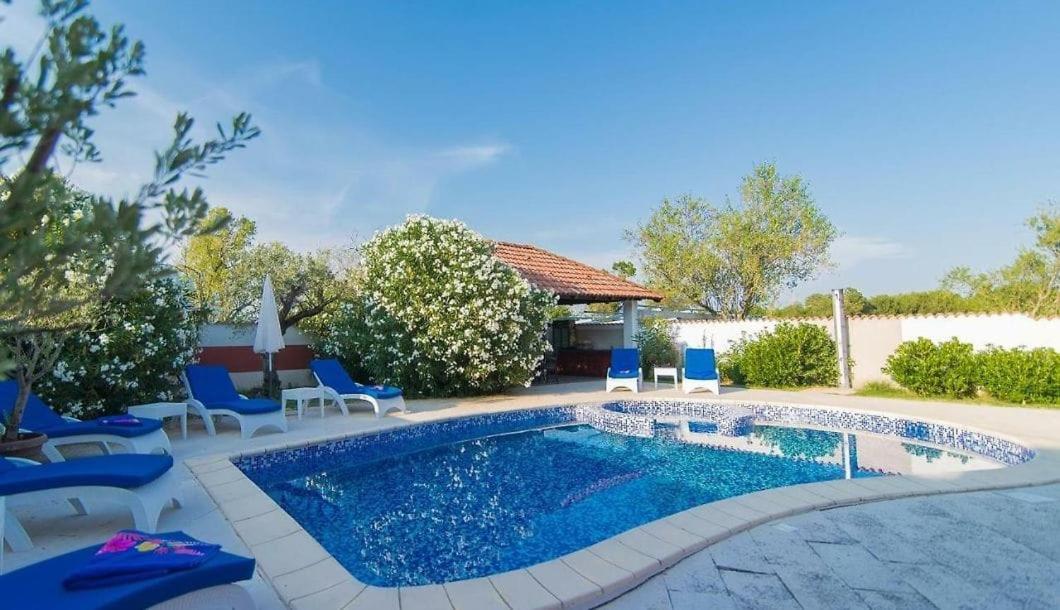 Villa Filip - Private Pool & Gym Pula Exteriér fotografie